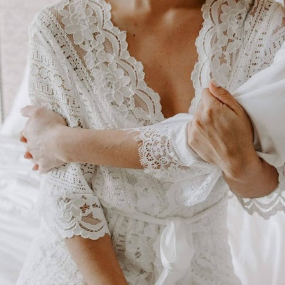 Lace Bridal Robe - Picture 2 of 4